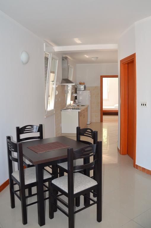 Apartments Riverside Herceg Novi Phòng bức ảnh